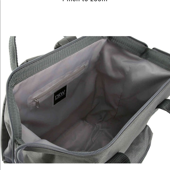 Two ways to carry backpack. - Picture 4 of 8